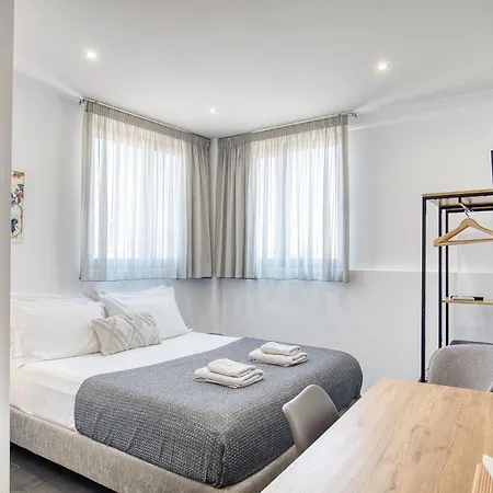Navitas House Apart-hotel Atenas